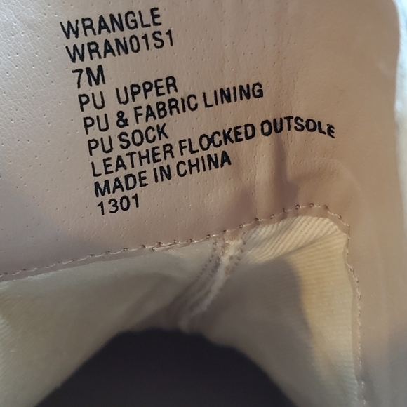 Steve Madden Women’s Wrangle snake print platform high top sneakers US 7 M - Picture 11 of 14